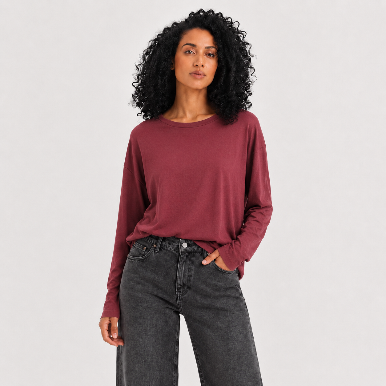 Women’s basic relaxed fit long sleeve T-shirt