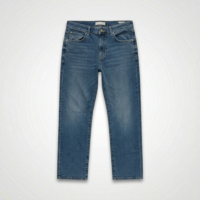 mens relaxed fit denim jeans comfortable casual pants front view