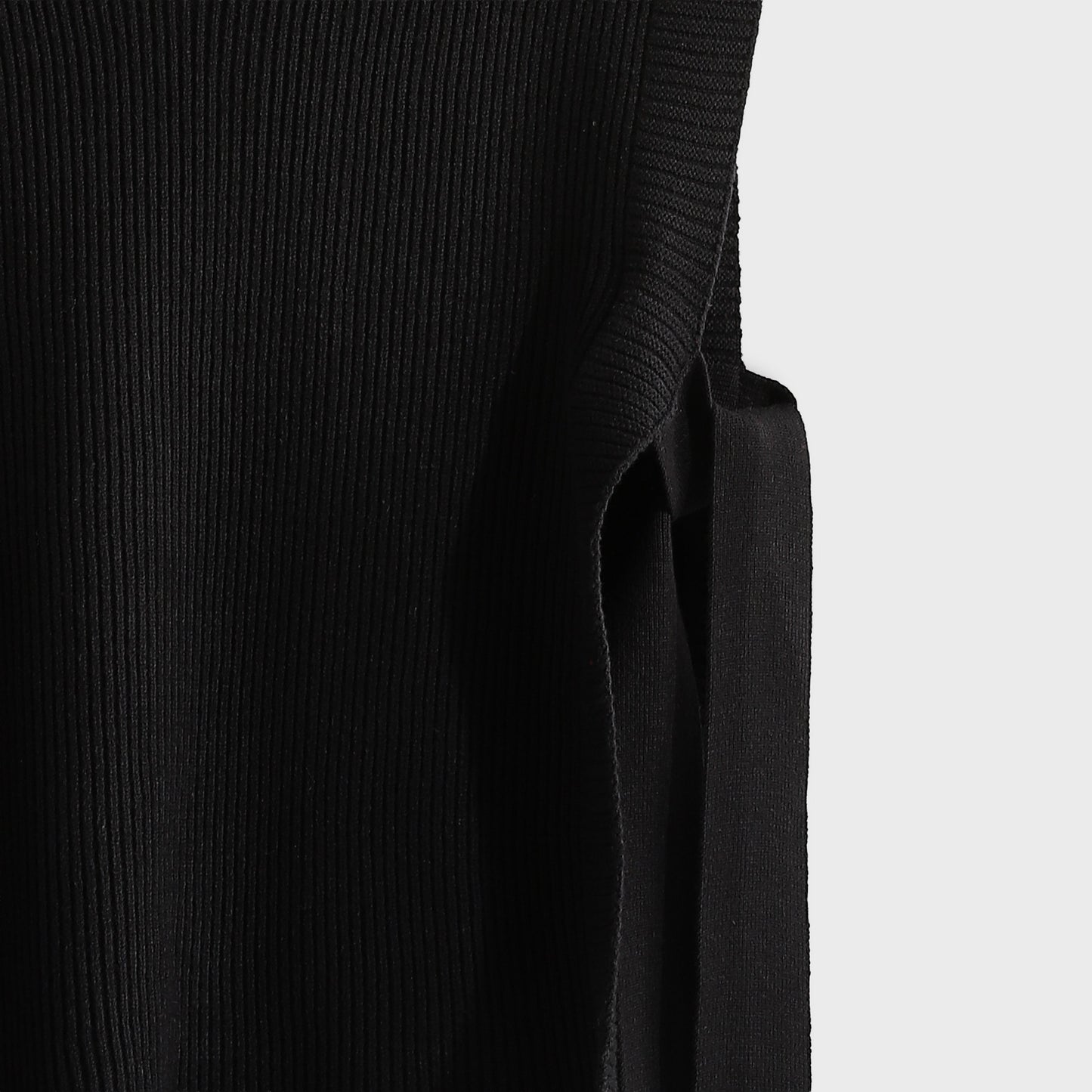 Women’s Knitted Vest