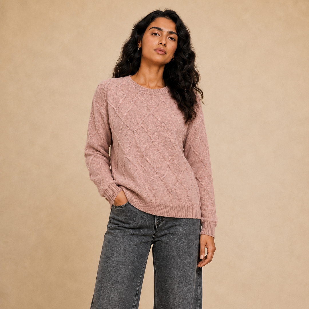 Women geometric knit crew neck pullover in CASHMER - Item 26152114