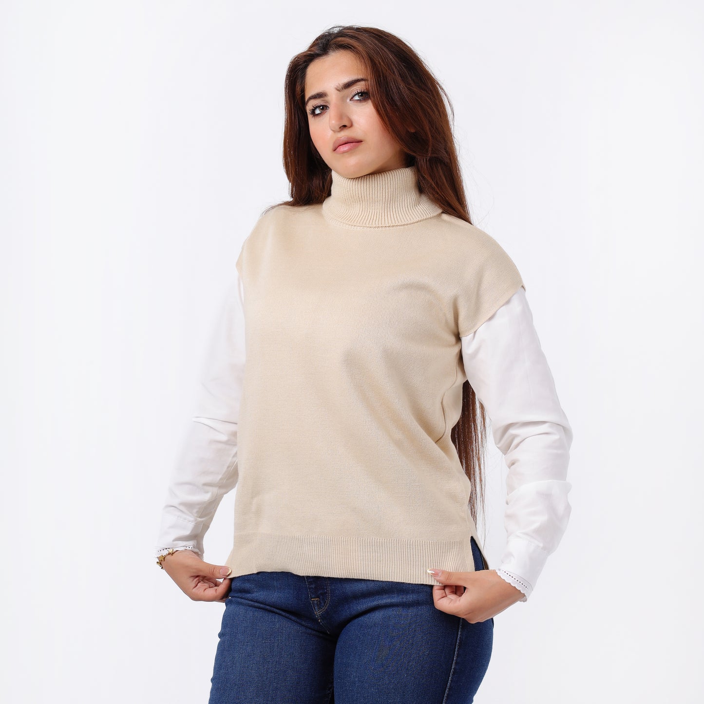 Women’s Sleeveless Knitted Turtleneck Sweater