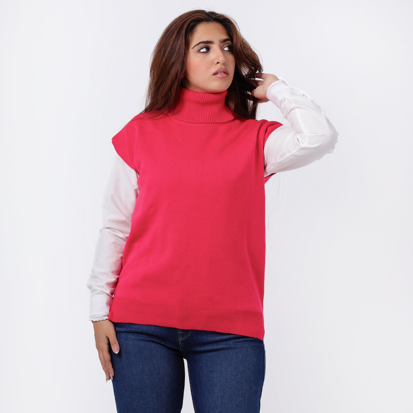 Women’s Sleeveless Knitted Turtleneck Sweater