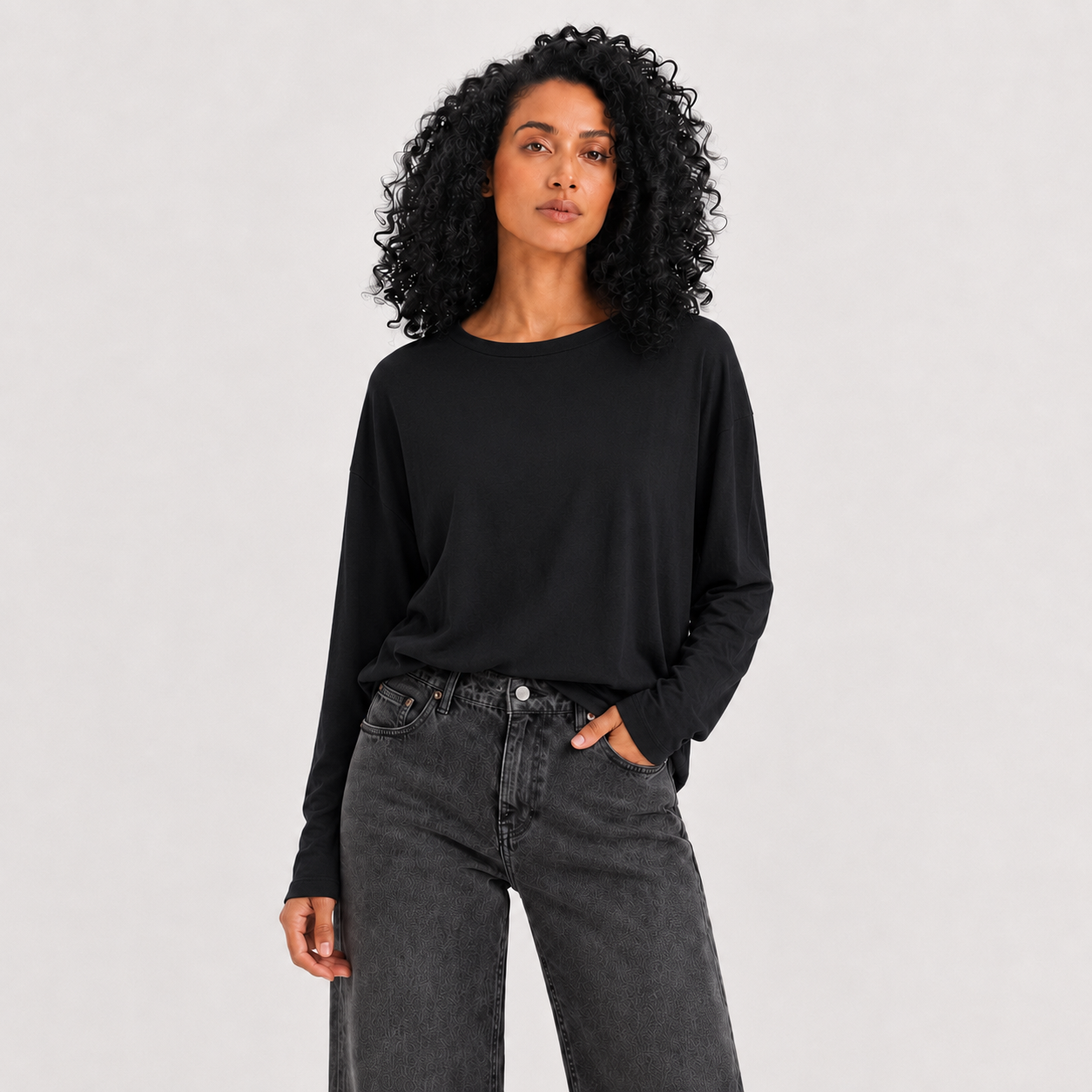 Women’s basic relaxed fit long sleeve T-shirt